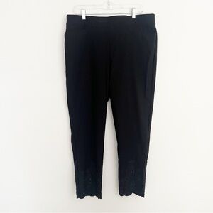 NWT Chico’s 2.5 14 R So Slimming Brigitte Leg Ankle Pants Eyelet Embroidered